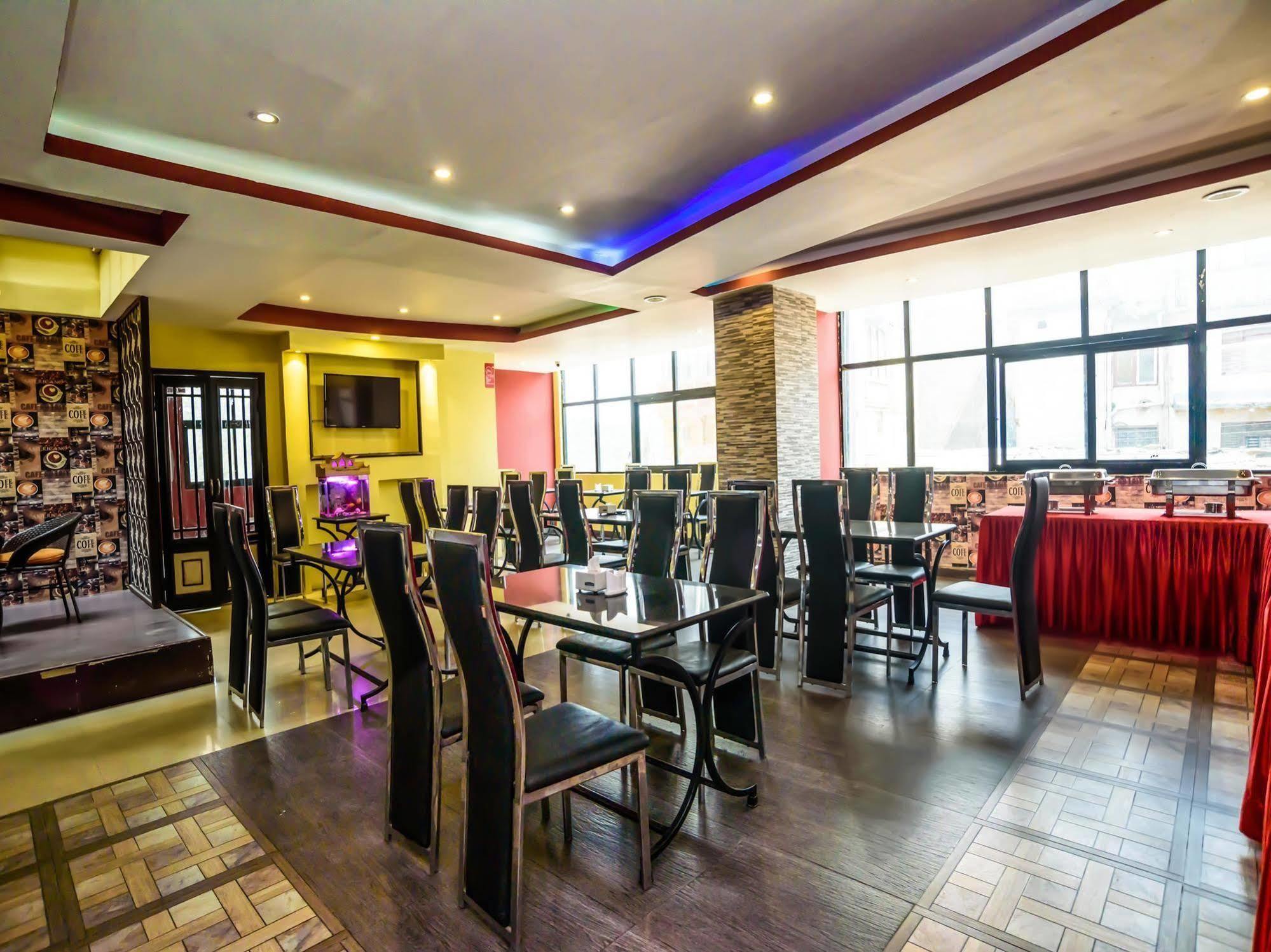 Oyo 105 Hotel Travel Inn Katmandou Extérieur photo