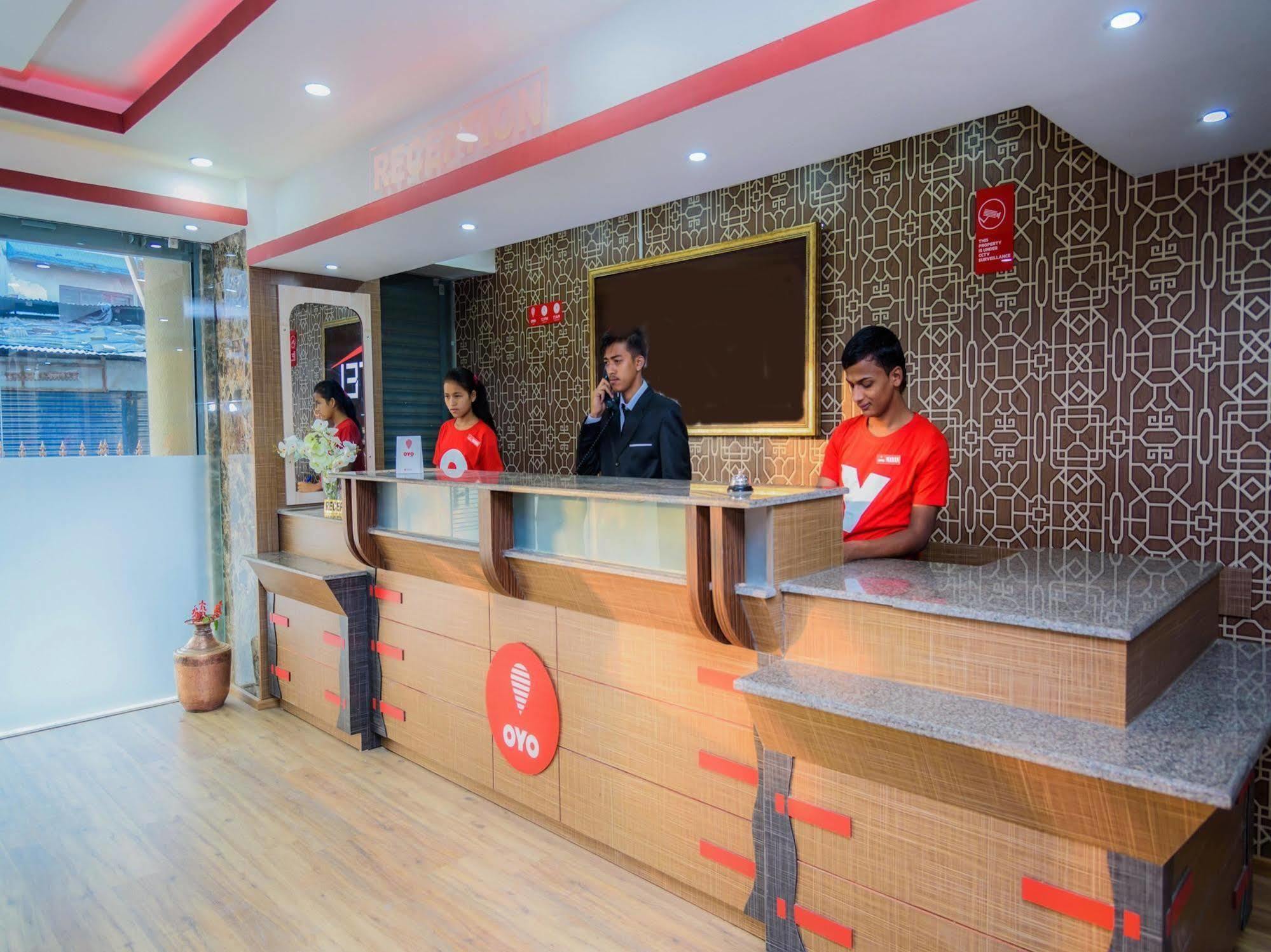 Oyo 105 Hotel Travel Inn Katmandou Extérieur photo