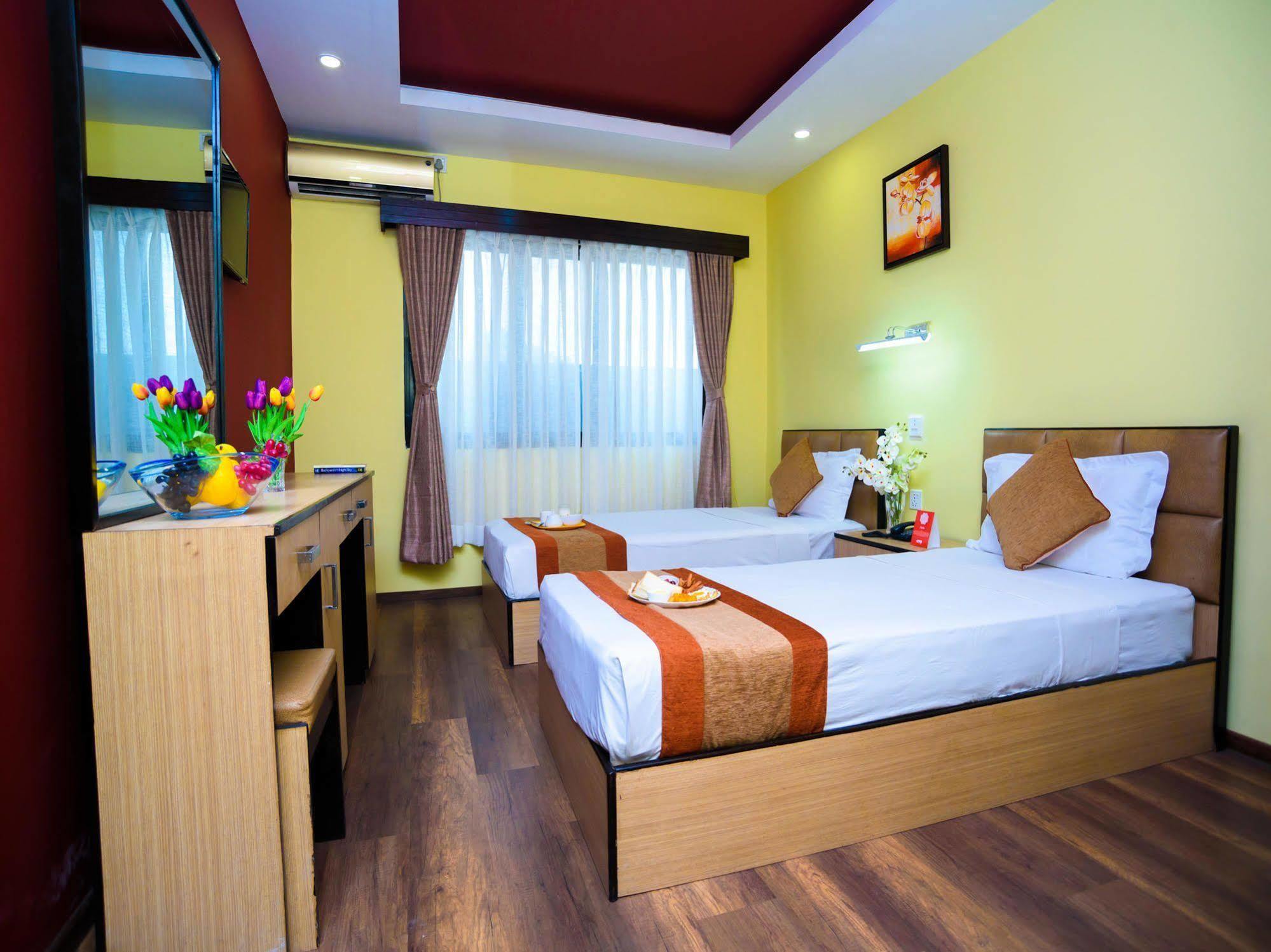 Oyo 105 Hotel Travel Inn Katmandou Extérieur photo