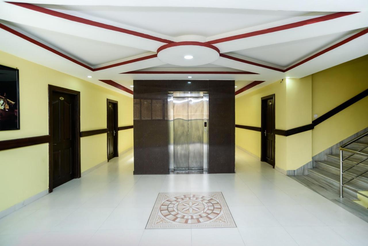 Oyo 105 Hotel Travel Inn Katmandou Extérieur photo
